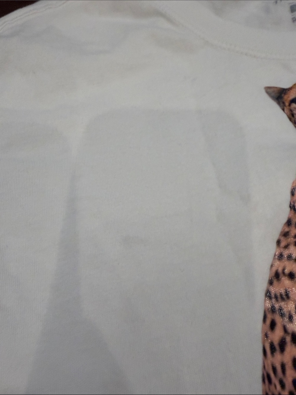 Nike Oversized White Cheetah Print T-Shirt Size Small - C1 - Picture 4 of 7